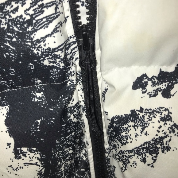 Columbia Iceline Ridge ski jacket in white/black - Picture 4 of 7